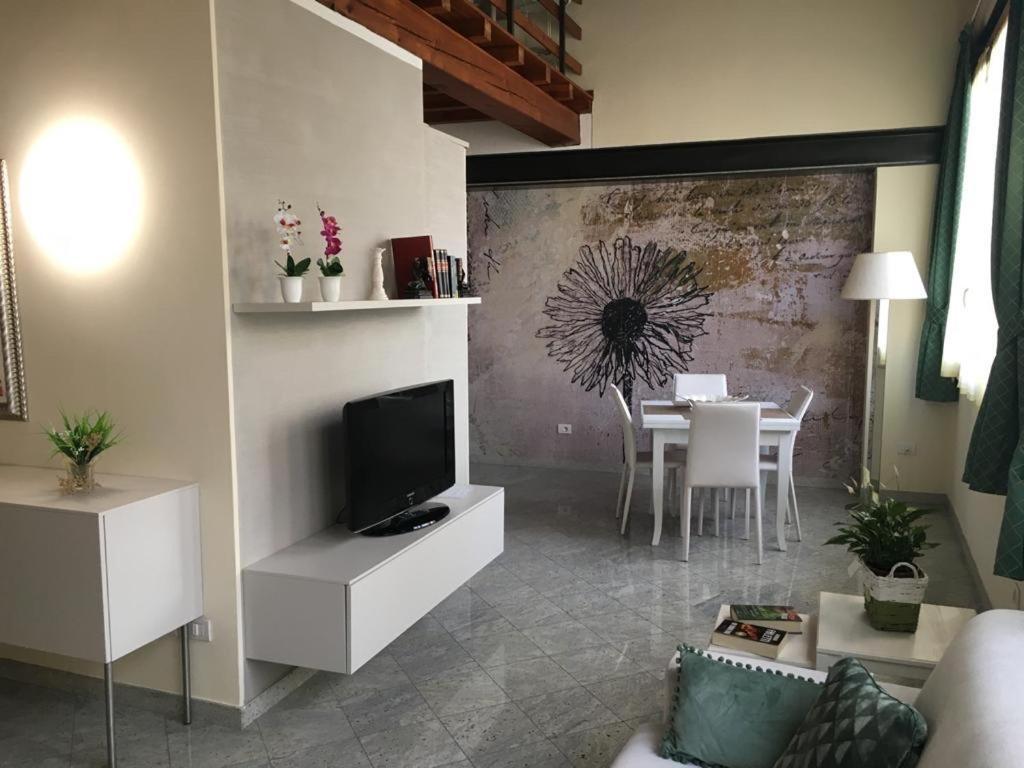 Il Vicoletto Holiday House Volta Mantovana Luaran gambar